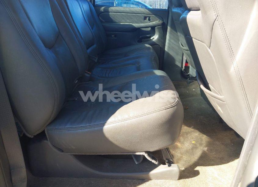 Photo 8 of 2004 Chevrolet Silverado 2500 LS (VIN 1GCGC23U54F143349)