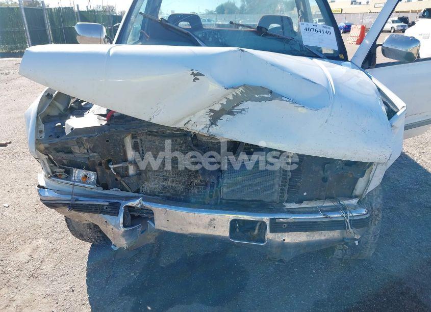 Photo 10 of 1992 Chevrolet Gmt-400 C2500 (VIN 1GCGC24F9NE187054)