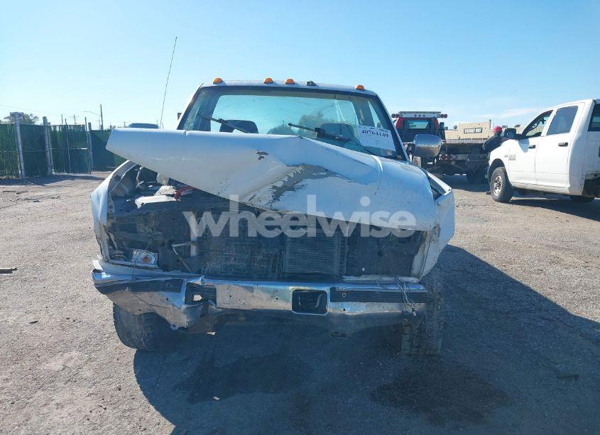 Photo 11 of 1992 Chevrolet Gmt-400 C2500 (VIN 1GCGC24F9NE187054)