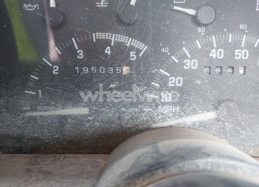 Photo 14 of 1992 Chevrolet Gmt-400 C2500 (VIN 1GCGC24F9NE187054)