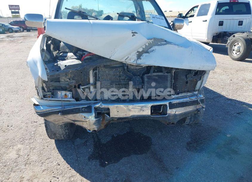 Photo 6 of 1992 Chevrolet Gmt-400 C2500 (VIN 1GCGC24F9NE187054)