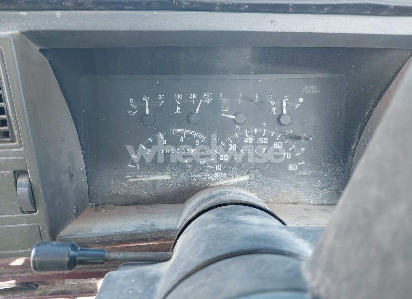 Photo 7 of 1992 Chevrolet Gmt-400 C2500 (VIN 1GCGC24F9NE187054)