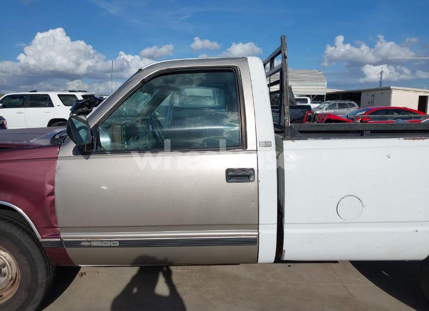 Photo 15 of 1991 Chevrolet Gmt-400 C2500 (VIN 1GCGC24K4ME181464)