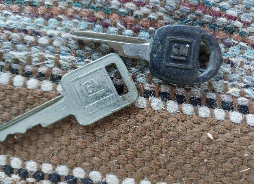 Photo 11 of 1989 Chevrolet Gmt-400 C2500 (VIN 1GCGC24K8KE107381)