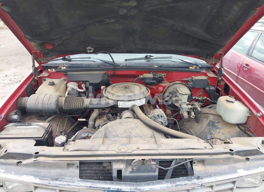 Photo 10 of 1989 Chevrolet Gmt-400 C2500 (VIN 1GCGC24K8KE120017)