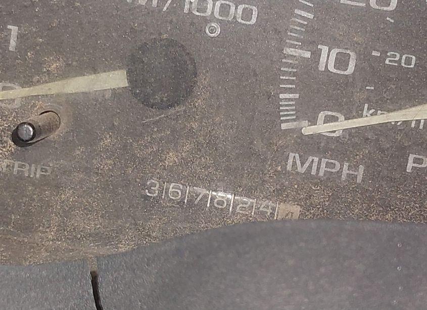 Photo 15 of 1999 Chevrolet C2500 (VIN 1GCGC24R0XR705073)