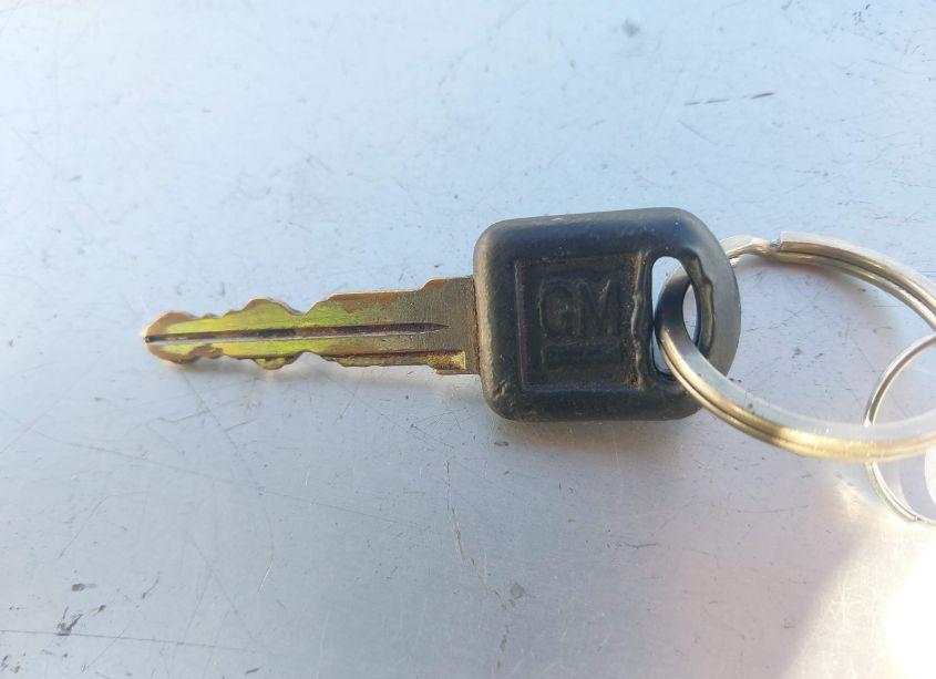 Photo 11 of 1999 Chevrolet C2500 (VIN 1GCGC24R3XR702278)