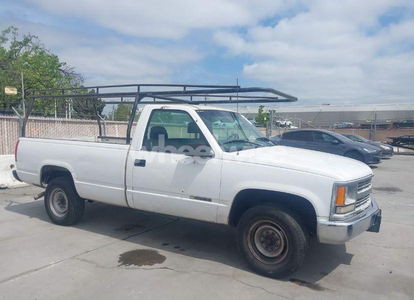 1999 Chevrolet C2500 (VIN 1GCGC24R4XF037800) main photo