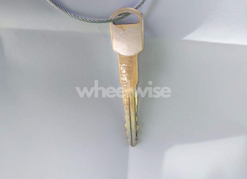 Photo 11 of 1999 Chevrolet C2500 (VIN 1GCGC24R4XF037800)