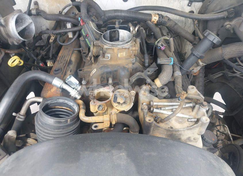 Photo 12 of 1999 Chevrolet C2500 (VIN 1GCGC24R4XF037800)