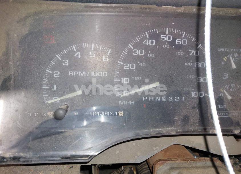 Photo 7 of 1998 Chevrolet C2500 FLEETSIDE (VIN 1GCGC24R6WZ121937)