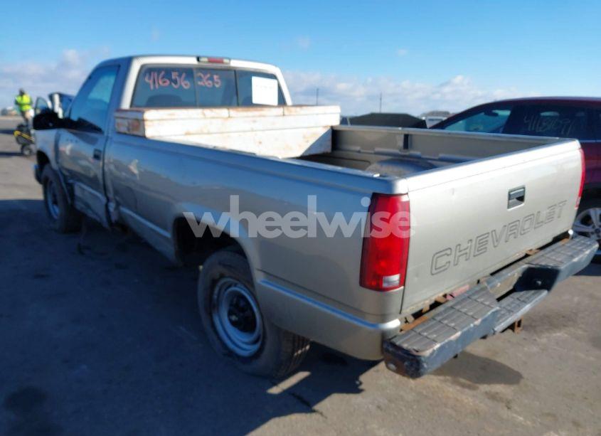 Photo 3 of 1998 Chevrolet C2500 FLEETSIDE (VIN 1GCGC24R6WZ172502)
