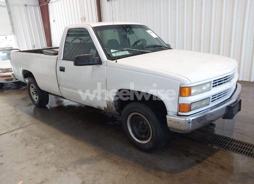 1997 Chevrolet C2500 HD FLEETSIDE (VIN 1GCGC24R7VZ191977) main photo