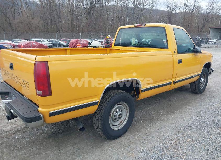 Photo 4 of 1998 Chevrolet C2500 FLEETSIDE (VIN 1GCGC24RXWZ215125)