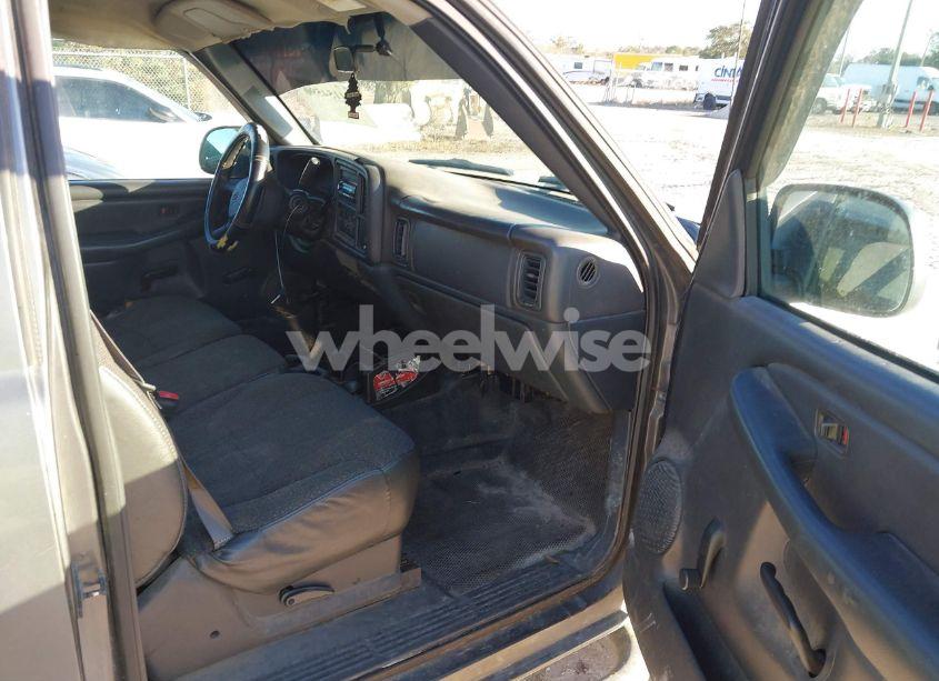 Photo 5 of 2001 Chevrolet Silverado 2500 (VIN 1GCGC24U01Z301976)