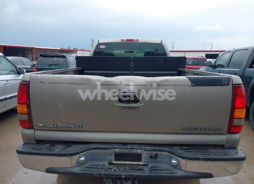 Photo 8 of 2001 Chevrolet Silverado 2500 LS (VIN 1GCGC24U61Z174960)