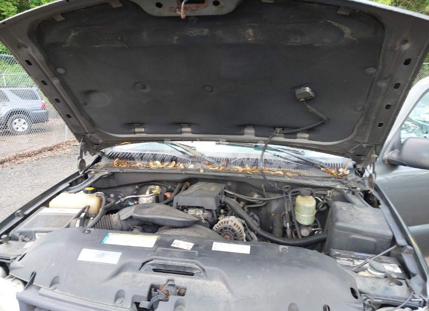 Photo 10 of 2000 Chevrolet Silverado 2500 (VIN 1GCGC24U9YE369761)