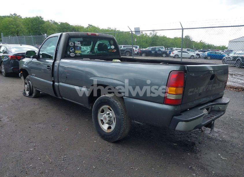 Photo 3 of 2000 Chevrolet Silverado 2500 (VIN 1GCGC24U9YE369761)