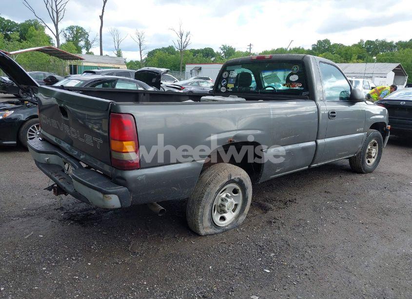 Photo 4 of 2000 Chevrolet Silverado 2500 (VIN 1GCGC24U9YE369761)