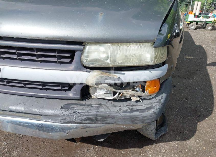 Photo 6 of 2000 Chevrolet Silverado 2500 (VIN 1GCGC24U9YE369761)