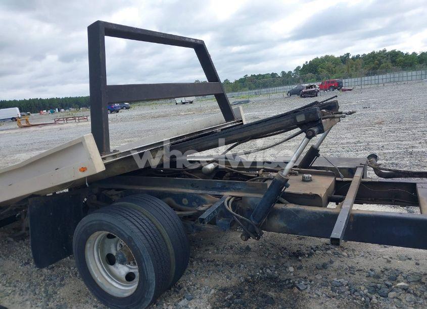 Photo 8 of 1984 Chevrolet C20 (VIN 1GCGC24W1ES121373)