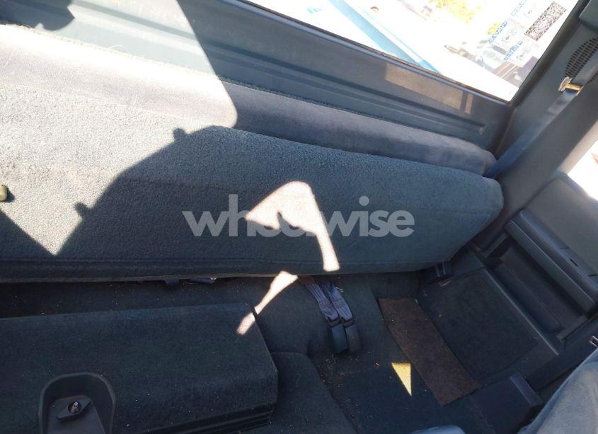 Photo 8 of 1994 Chevrolet Gmt-400 C2500 (VIN 1GCGC29K8RE263715)