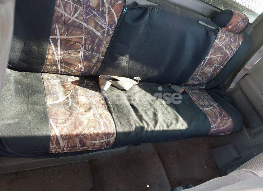 Photo 8 of 1996 Chevrolet Gmt-400 C2500 (VIN 1GCGC29R1TE267156)