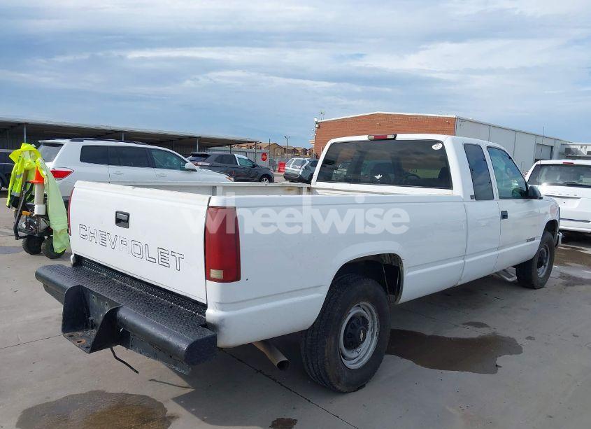 Photo 4 of 1996 Chevrolet Gmt-400 C2500 (VIN 1GCGC29R2TE200856)