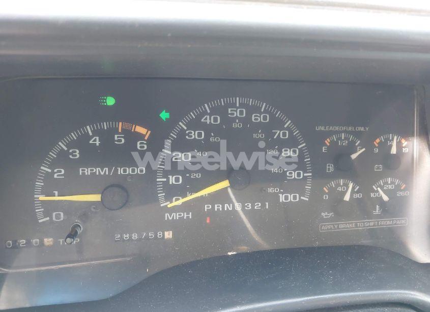 Photo 7 of 1996 Chevrolet Gmt-400 C2500 (VIN 1GCGC29R2TE200856)