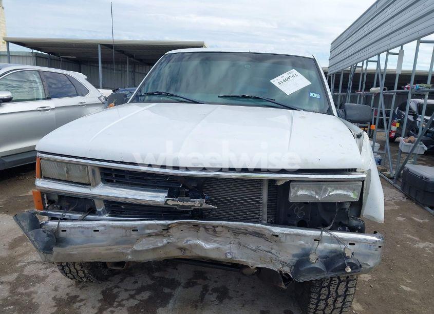 Photo 12 of 1998 Chevrolet C2500 FLEETSIDE (VIN 1GCGC29R2WE243341)