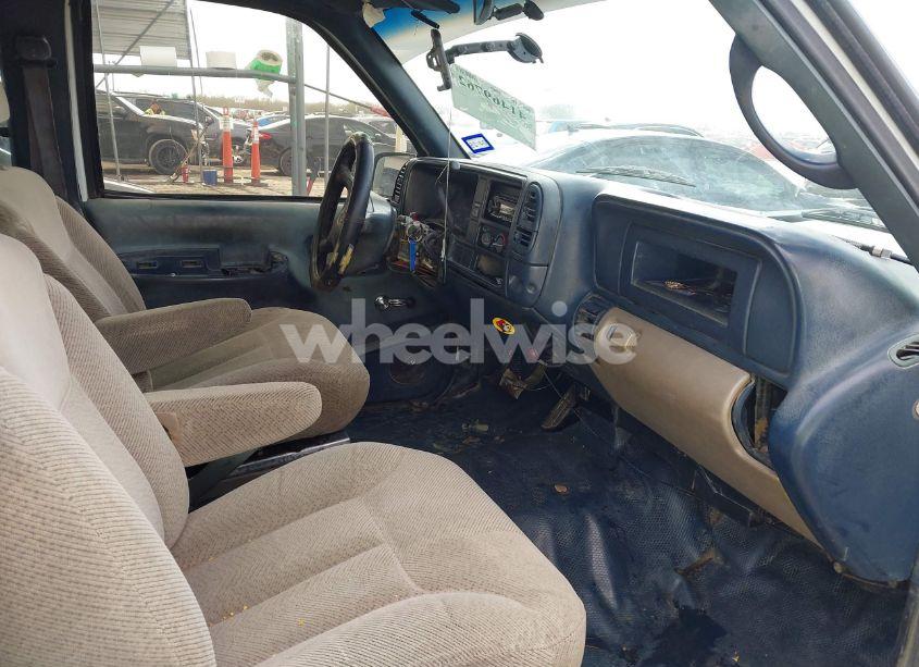 Photo 5 of 1998 Chevrolet C2500 FLEETSIDE (VIN 1GCGC29R2WE243341)