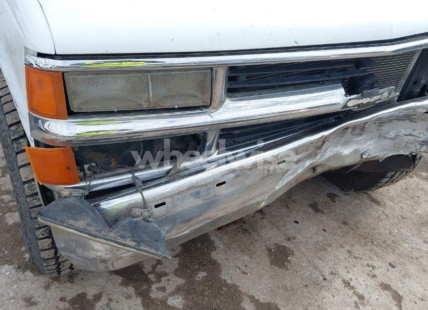 Photo 6 of 1998 Chevrolet C2500 FLEETSIDE (VIN 1GCGC29R2WE243341)