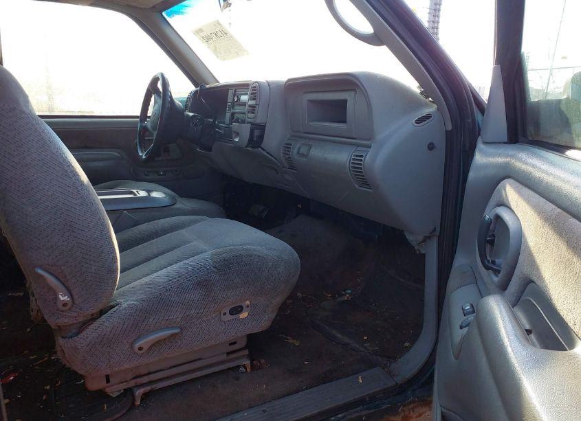 Photo 5 of 1997 Chevrolet C/k 2500 (VIN 1GCGC29R4VE174652)