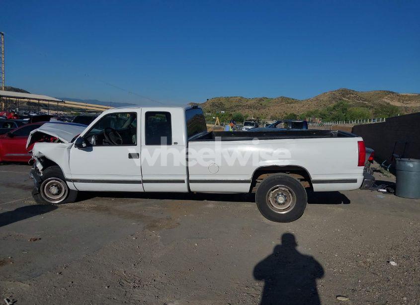 Photo 14 of 1998 Chevrolet C2500 FLEETSIDE (VIN 1GCGC29R5WE141659)