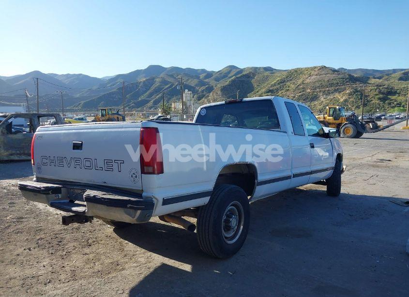 Photo 4 of 1998 Chevrolet C2500 FLEETSIDE (VIN 1GCGC29R5WE141659)