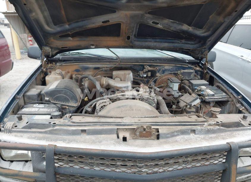 Photo 10 of 1998 Chevrolet C2500 FLEETSIDE (VIN 1GCGC29R7WE210500)