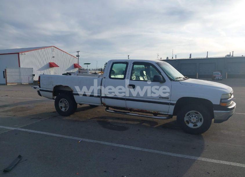 Photo 6 of 1999 Chevrolet Silverado 2500 (VIN 1GCGC29U8XE205909)