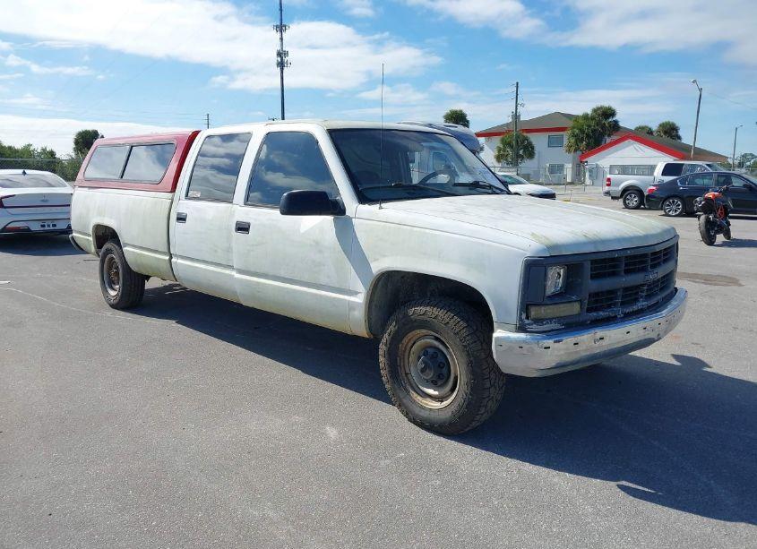 2000 Chevrolet C3500 (VIN 1GCGC33R2YF486272) main photo