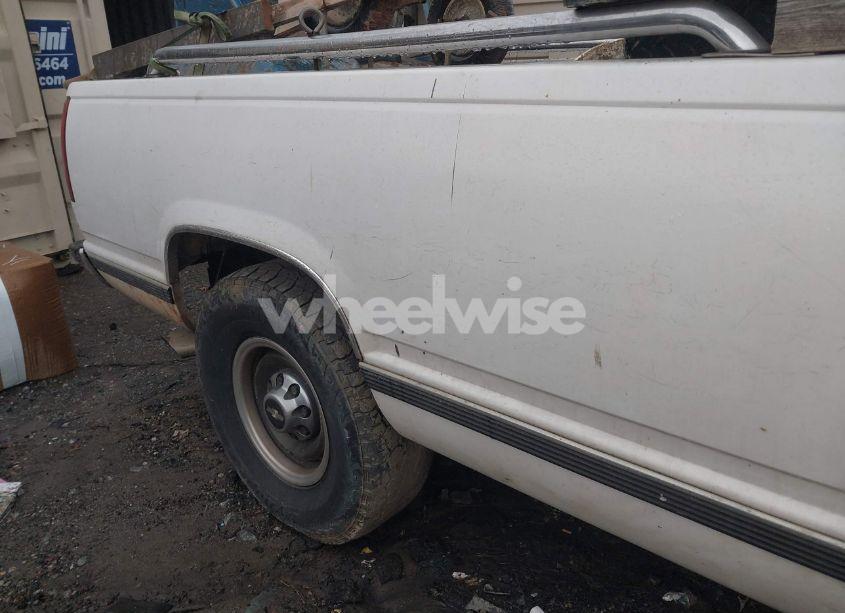 Photo 6 of 1997 Chevrolet C3500 HD FLEETSIDE (VIN 1GCGC33R7VF046253)