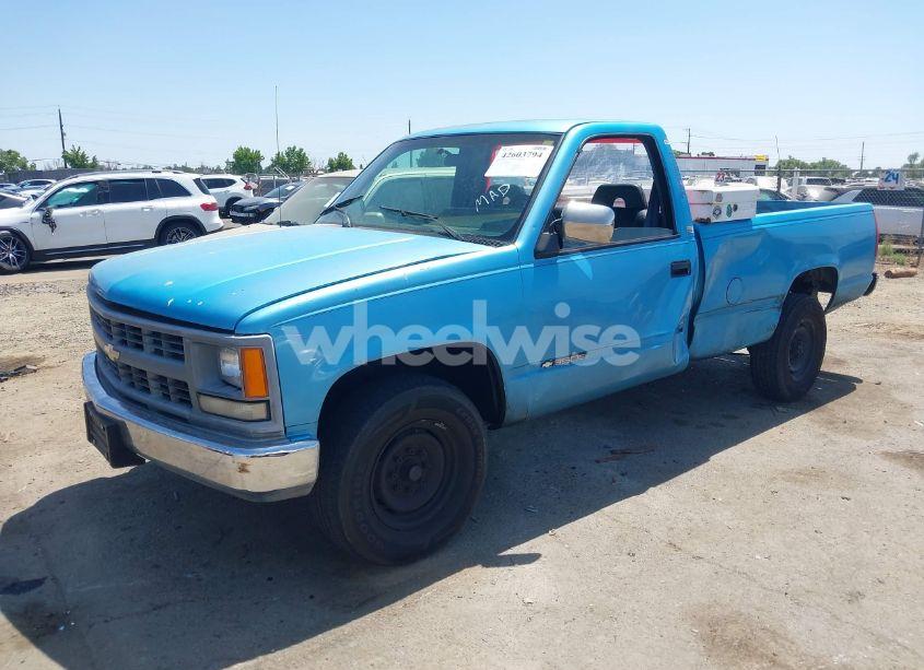 Photo 2 of 1994 Chevrolet Gmt-400 C3500 (VIN 1GCGC34N2RE195600)