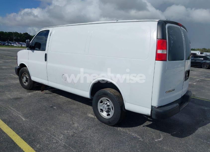 Photo 3 of 2008 Chevrolet Express WORK VAN (VIN 1GCGG25C081146770)