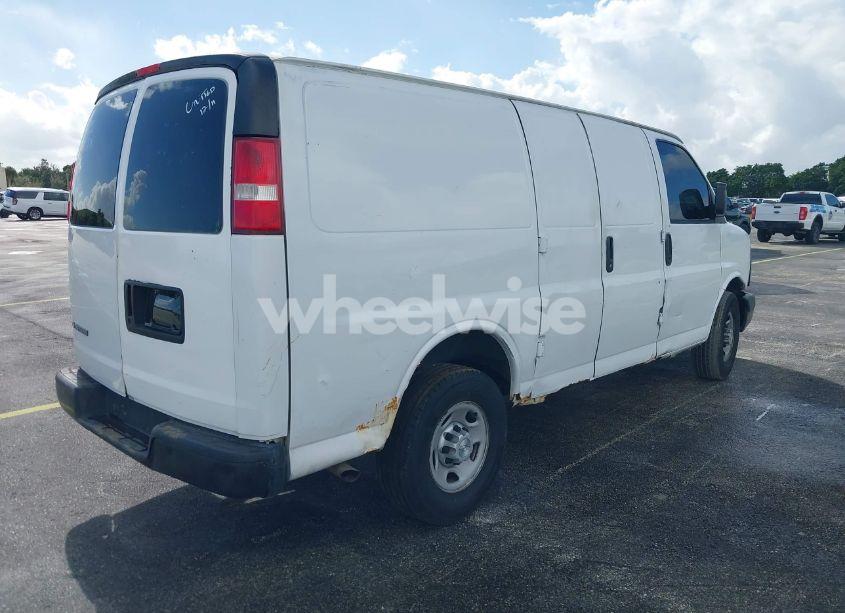 Photo 4 of 2008 Chevrolet Express WORK VAN (VIN 1GCGG25C081146770)