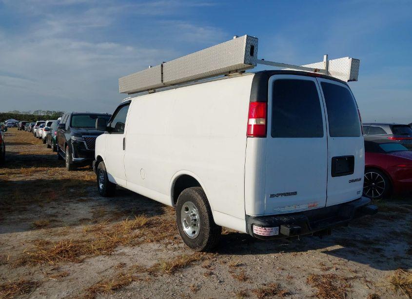 Photo 3 of 2009 Chevrolet Express 2500 WORK VAN (VIN 1GCGG25C091135706)