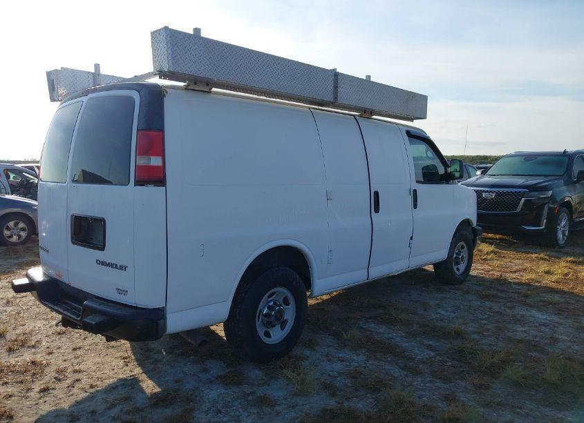 Photo 4 of 2009 Chevrolet Express 2500 WORK VAN (VIN 1GCGG25C091135706)