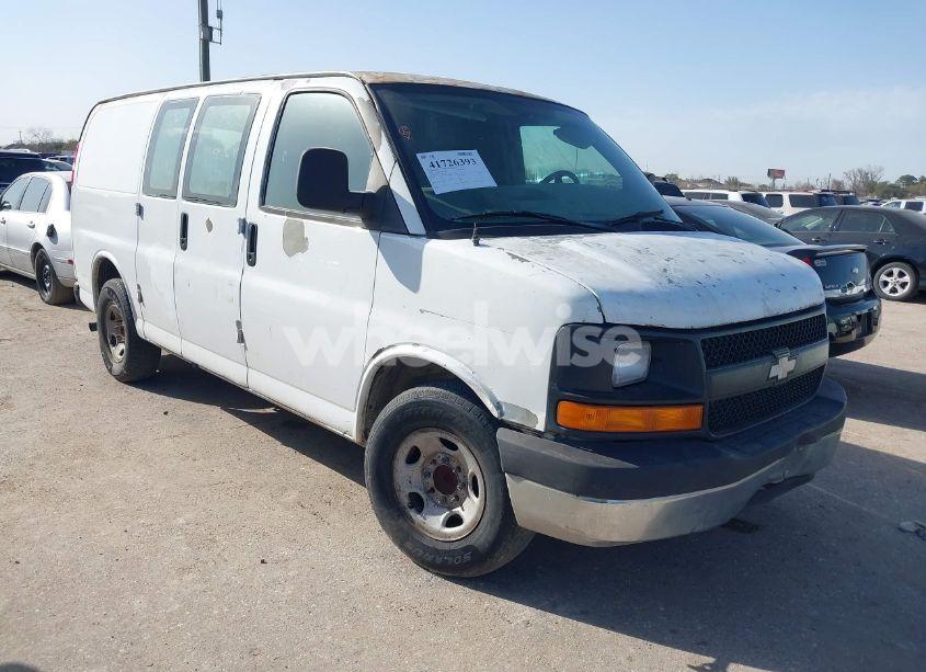2008 Chevrolet Express WORK VAN (VIN 1GCGG25C181125426) main photo