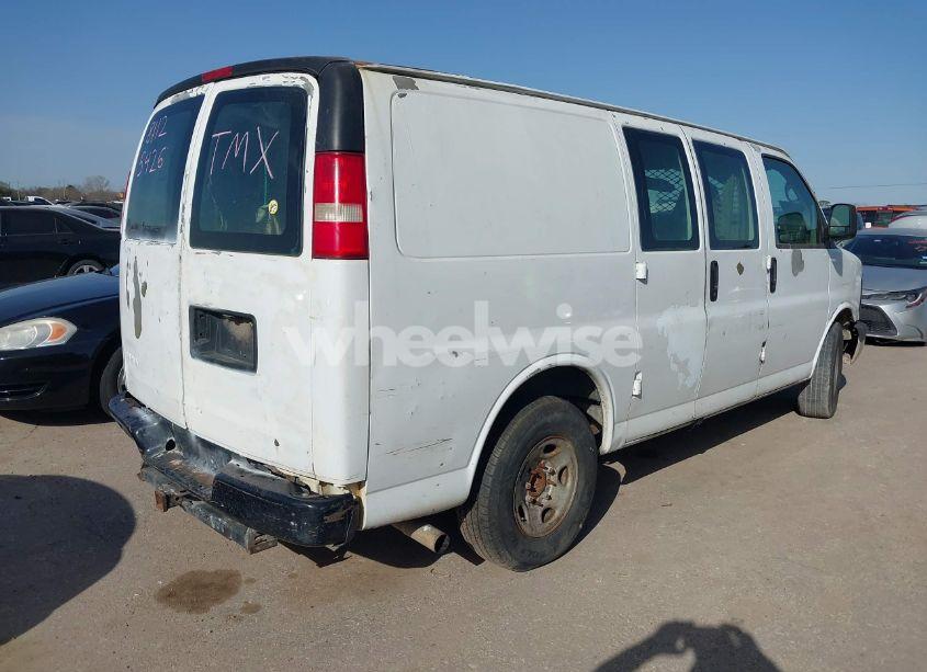 Photo 4 of 2008 Chevrolet Express WORK VAN (VIN 1GCGG25C181125426)