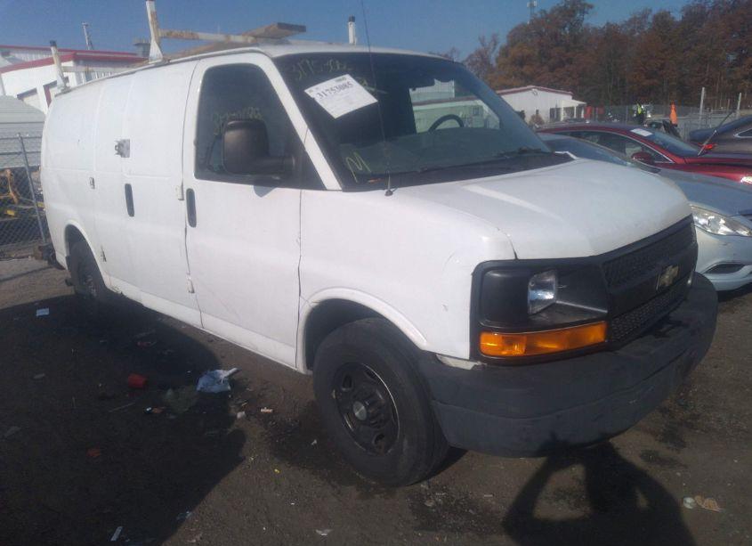 2009 Chevrolet Express 2500 WORK VAN (VIN 1GCGG25C191115044) main photo