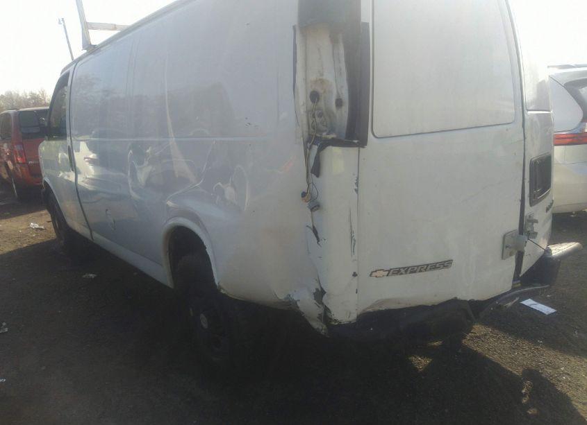 Photo 3 of 2009 Chevrolet Express 2500 WORK VAN (VIN 1GCGG25C191115044)