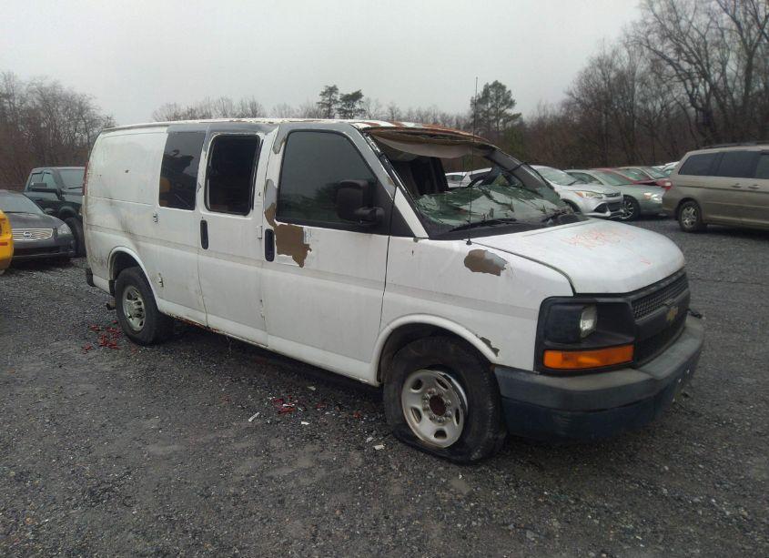2009 Chevrolet Express 2500 WORK VAN (VIN 1GCGG25C191169654) main photo