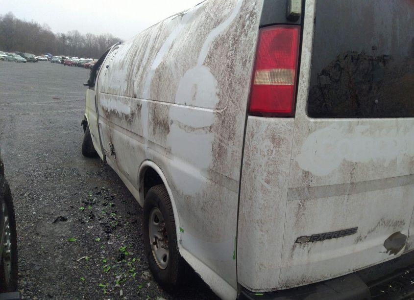 Photo 3 of 2009 Chevrolet Express 2500 WORK VAN (VIN 1GCGG25C191169654)